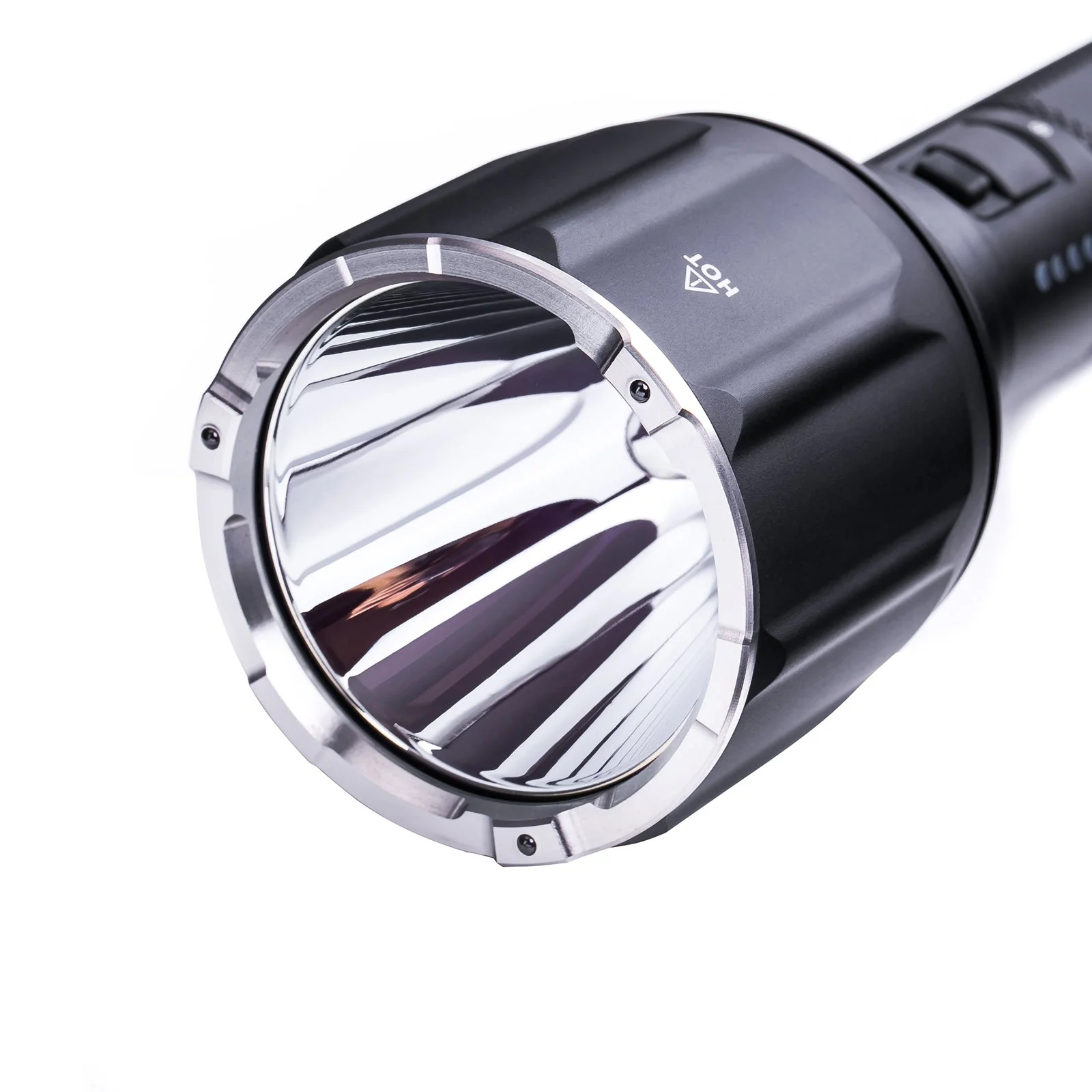 NEXTORCH P82C 2200 Lumen Long-Range Flashlight - Image 7